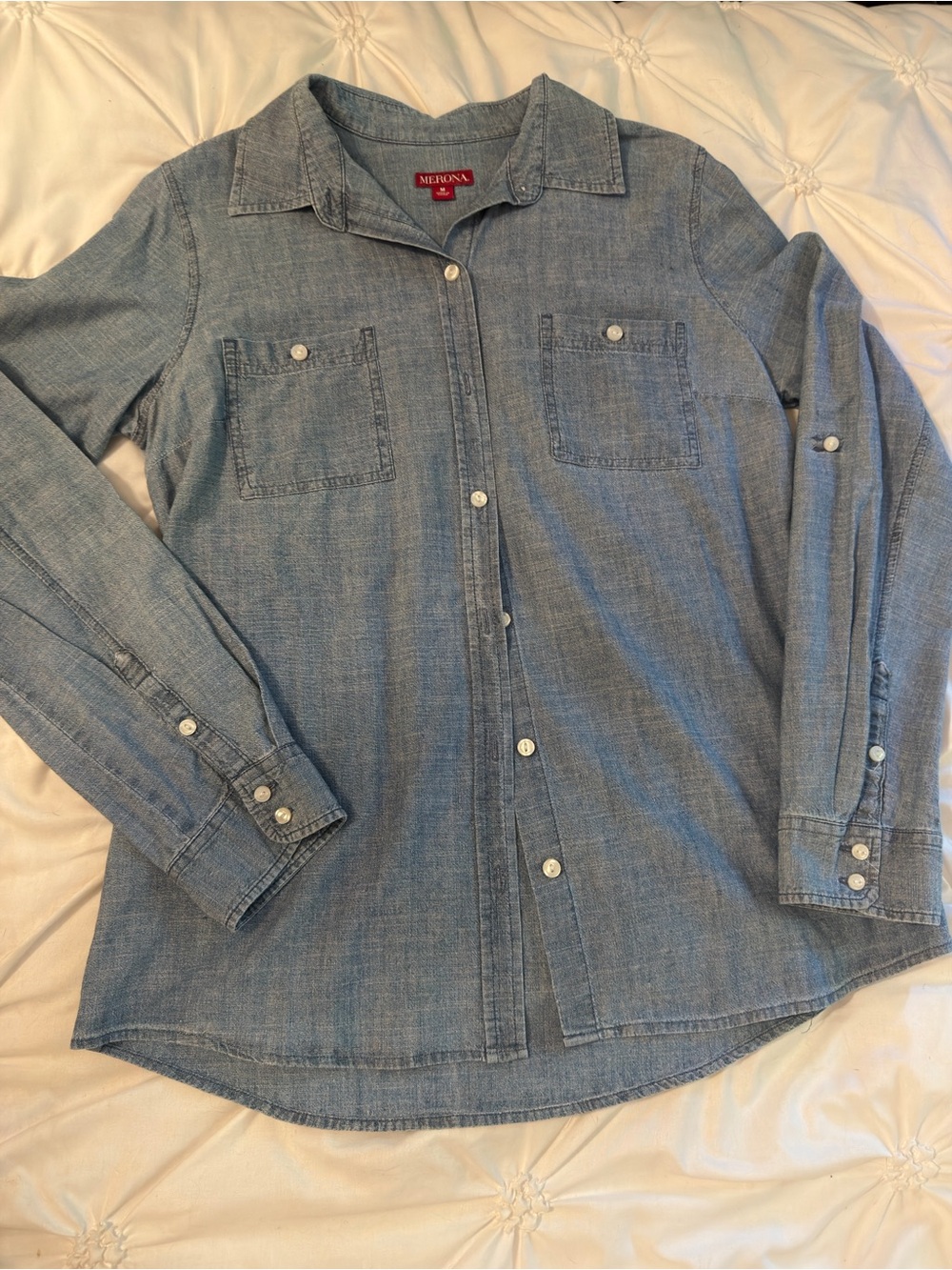 Merona womens Light Blue Chambray Button-Down Shirt